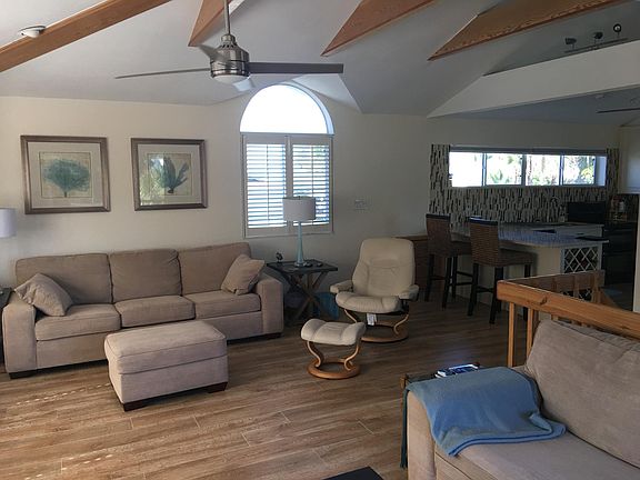 5th image of 1900 Gulfview Dr