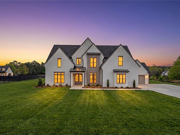 2nd image of 3215 Indian Shoals Rd