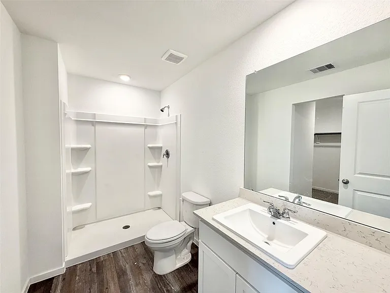 40839 Hawthorne Glades St — Photo 10