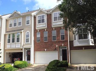 6907 Middleboro Dr, Raleigh, NC 27612