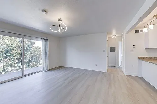 Floor plan 306