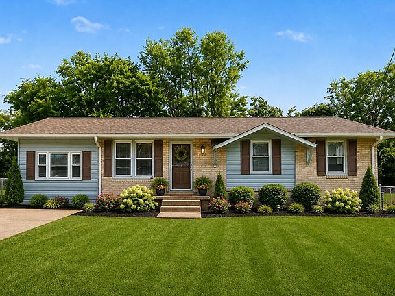 3rd image of 416 Lealand Ln