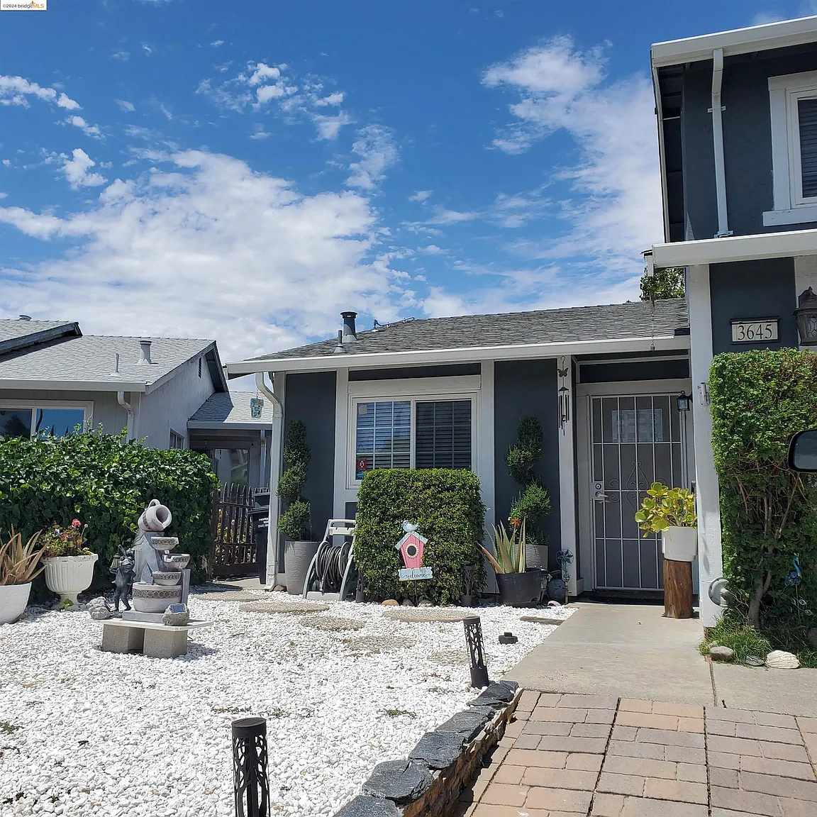 3645 Desanie Cir photo 1