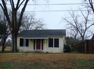 1008 Huck St, Cuero, TX 77954