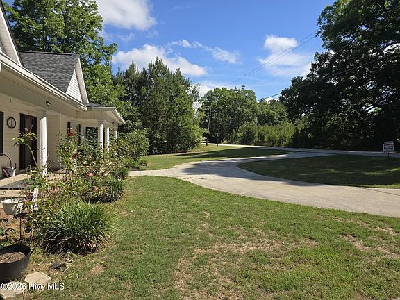 4th image of 423 Goshen Street