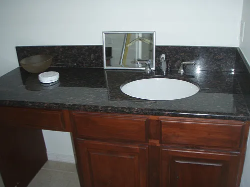 1615 E Aire Libre Ave — Photo 2