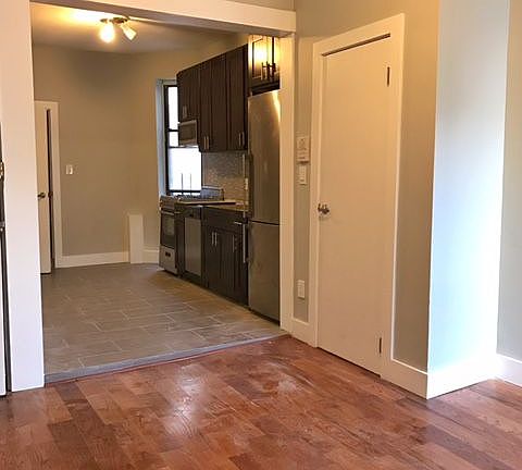 4th image of 274 W 115th St APT 4D