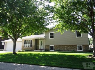 116 Walnut St, Le Mars, IA 51031