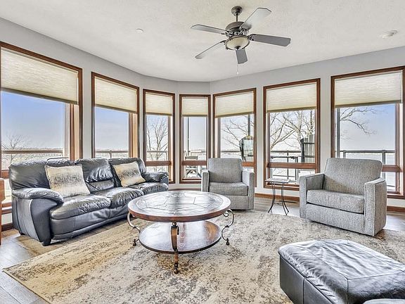 2nd image of 435 240th Ave #208