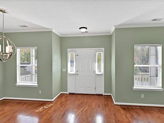 2nd image of 1741 Lost Creek Dr