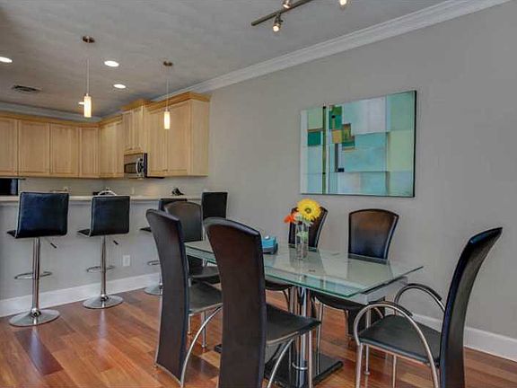 2nd image of 3014 Bay Shore Ln #24
