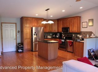 800 Newfoundland Dr, Manhattan, KS 66503