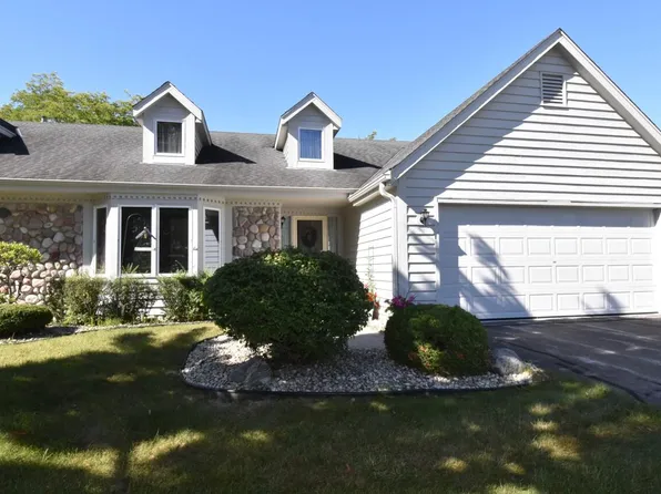 W179N9767 Riversbend CIRCLE WEST West, Germantown, WI 53022