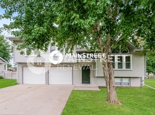 716 Feldspar St, Kearney, MO 64060