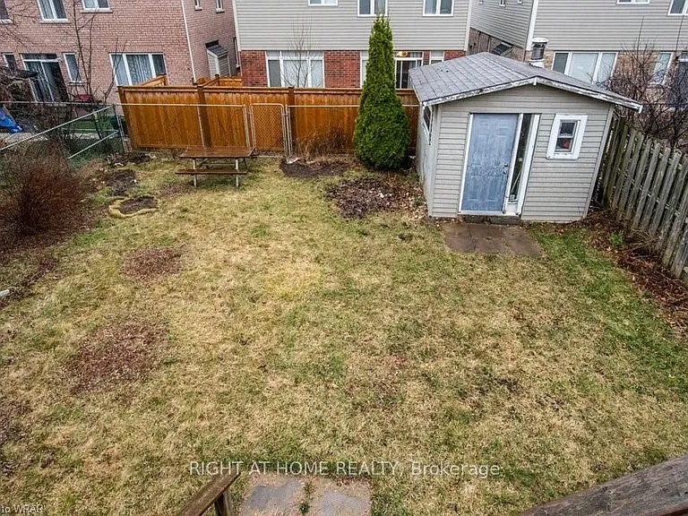 554 Halberstadt Cir — Photo 41