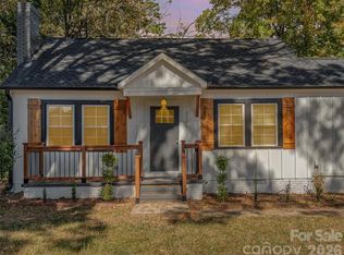 2104 Saint Mark St, Charlotte, NC