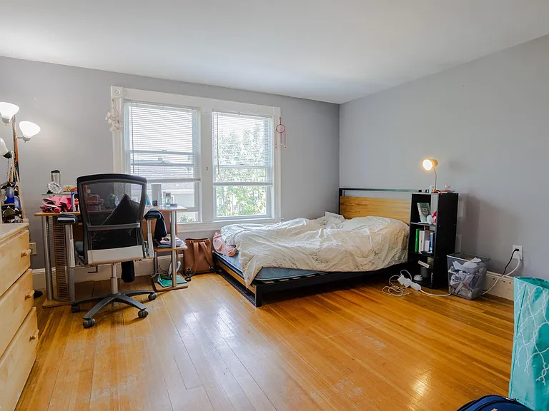 130 Capen St #130 — Photo 5