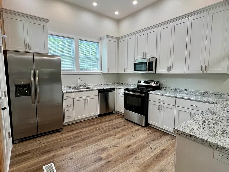 709 N Broad St #A — Photo 6