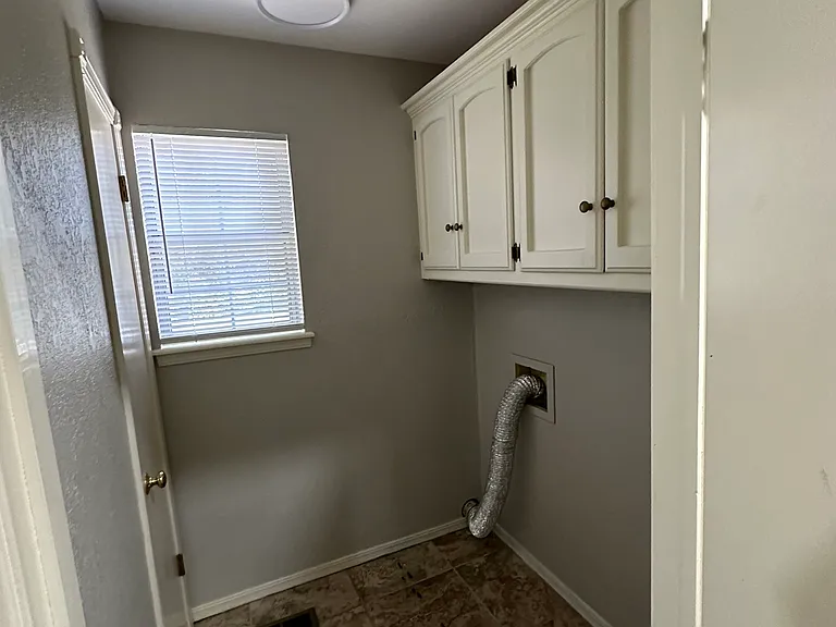 525 Ridgecrest Rd — Photo 7