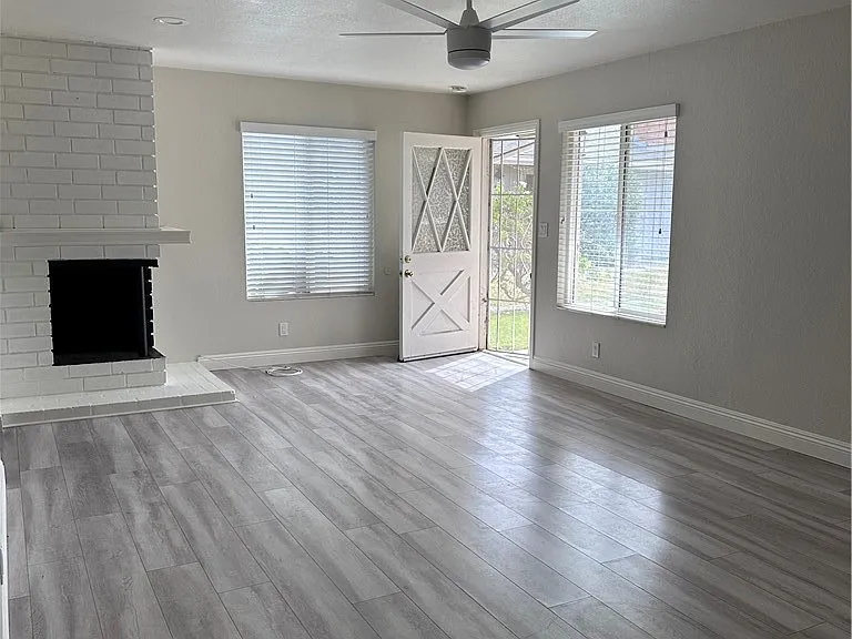 14251 Green Valley Dr — Photo 4
