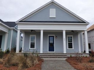 211 Gnarly Oak Ln, Summerville, SC 29485