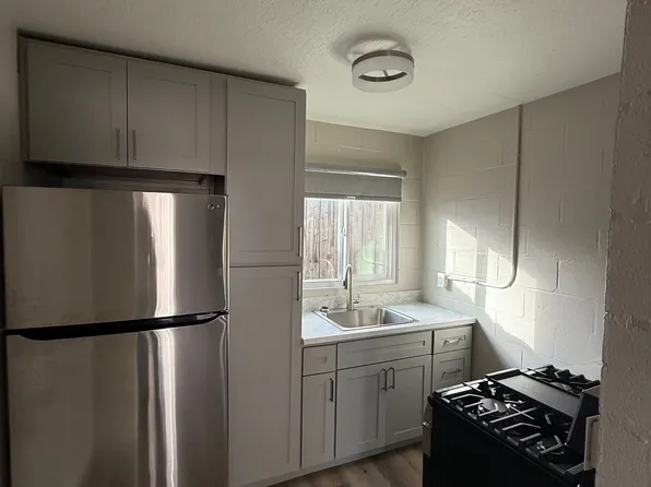 324 4th St, West Sacramento, CA 95605