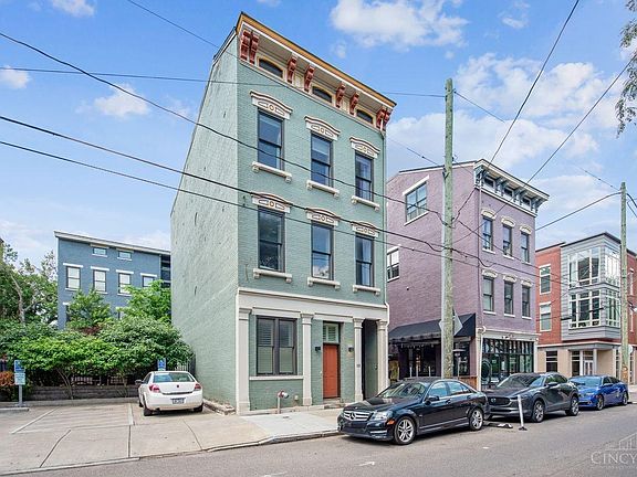 2nd image of 122 W 15th St #223