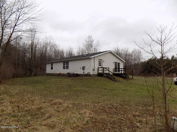 3rd image of 1365 60th St