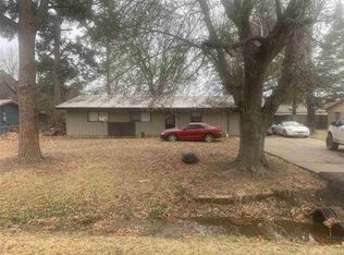 810 Jefferson Rd, Paris, TX 75460