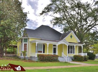 134 S College St, Hamilton, GA 31811