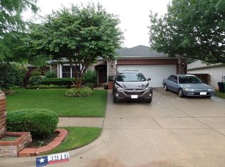 3916 Parkhaven Dr, Denton, TX 76210