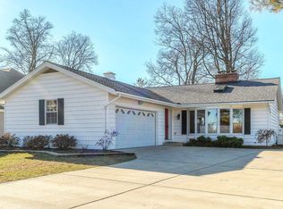 1039 Twin Pine Dr, Saint Louis, MO