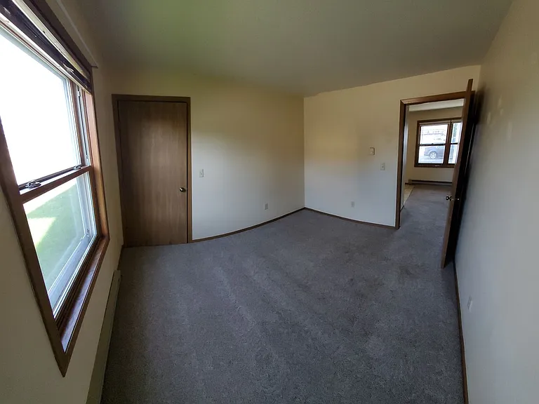 522 E Bronson Rd — Photo 5