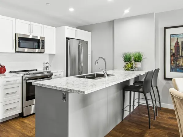 Place Emma