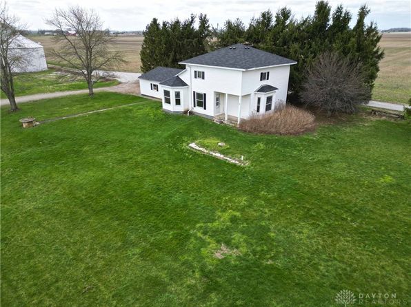 5469 Davis Rd, Jamestown, OH 45335