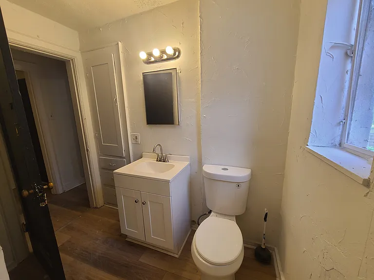 1001 Lilley Ave #D — Photo 10