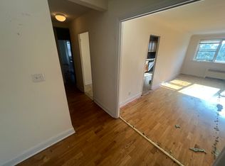 8647 164th St APT 2A, Jamaica, NY 11432