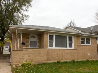 8816 S Rockwell Ave, Evergreen Park, IL