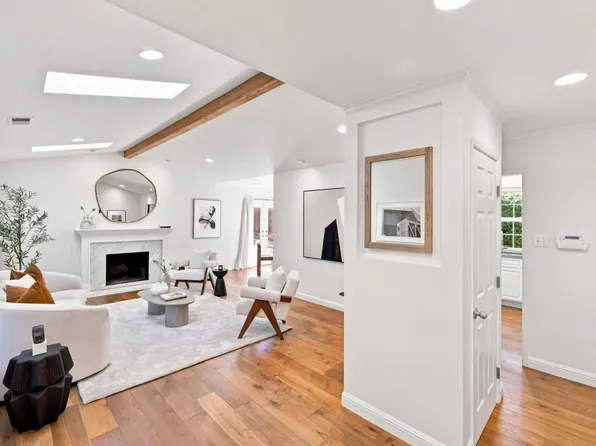 115 Walnut St, Menlo Park, CA 94025