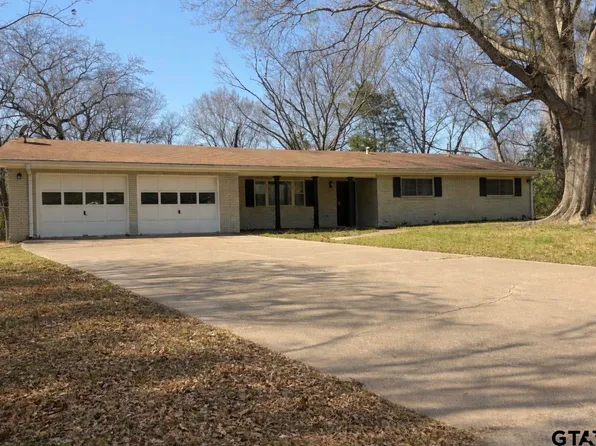 108 Circle Dr, Mineola, TX 75773