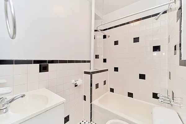 Rented by Living New York | media 8