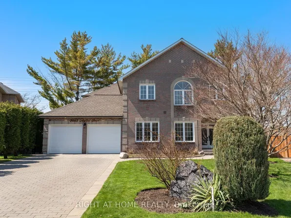 1665 Asgard Dr, Mississauga, ON L5E 3G5