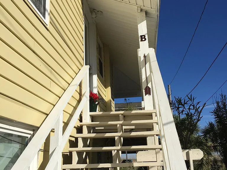 832 N Fletcher Ave #B — Photo 13