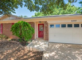 6220 Maple Springs Dr, Arlington, TX 76001
