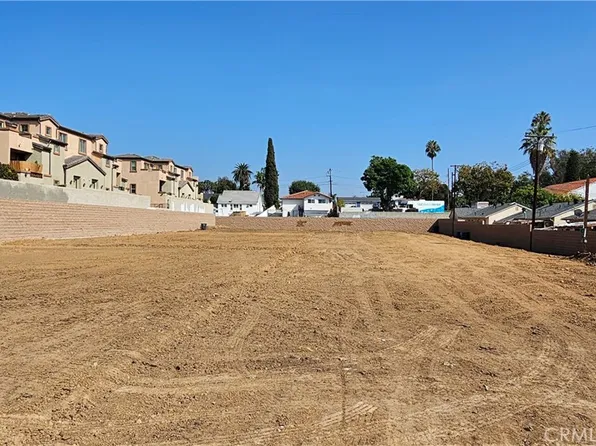 320-330 S Monte Vista St, La Habra, CA 90631