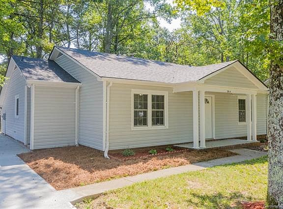 3rd image of 2814 Meadowcliff Dr