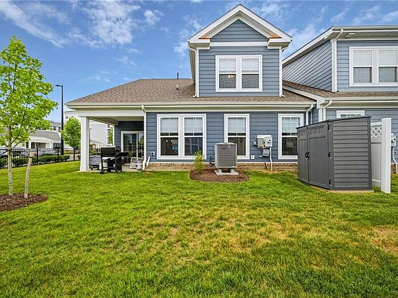 4th image of 2000 Barton Ln