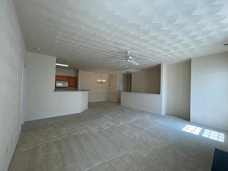 2820 Majestic Oak Ct — Photo 6