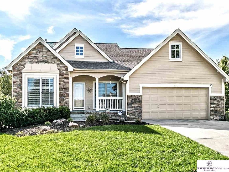 1st image of 521 S 188th Avenue Cir