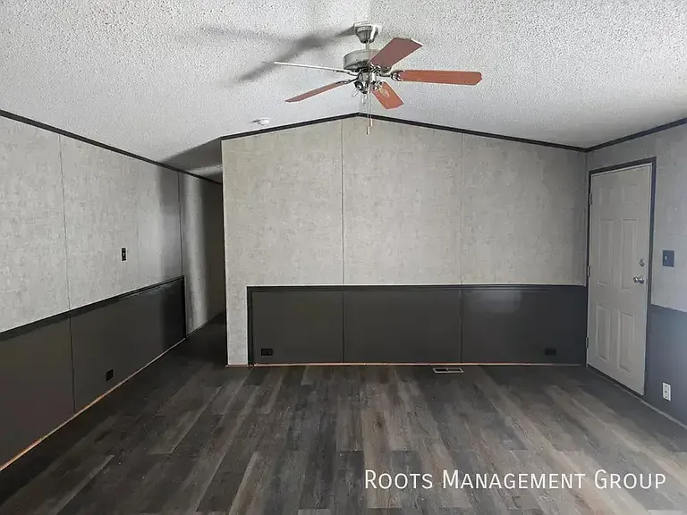 310 Scobey Ave #320 — Photo 5